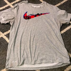 Nike tee
